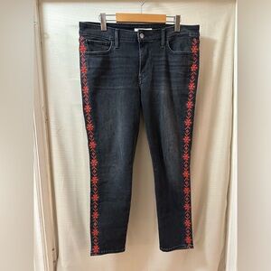 Levi’s 711 Skinny Black Jeans Red Floral Embroidered Sides Size 32